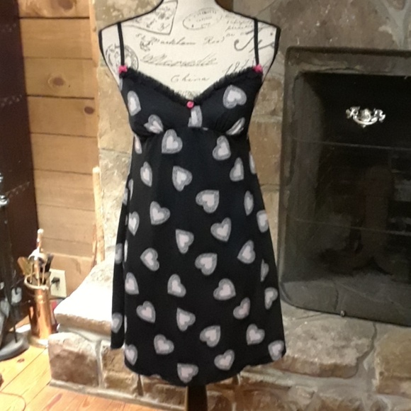 Betsey Johnson Other - Betsy Johnson shortie nightgown